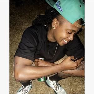 Meet your Posher, Lea